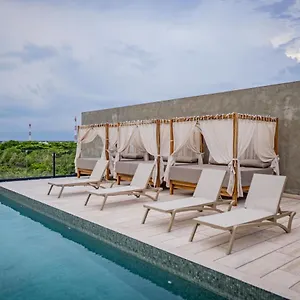 https://tuk-tulum.allrivieramayahotels.com