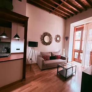https://wonderful-apartment-in-malaga-oldtown-calle-carreteria.1costadelsol.com